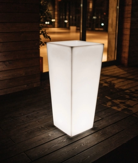 Светящееся кашпо "C3PO" 73 см белое